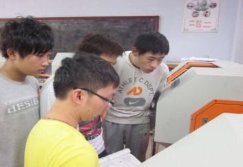 广硕教育产品图片 广硕教育店铺装修图片